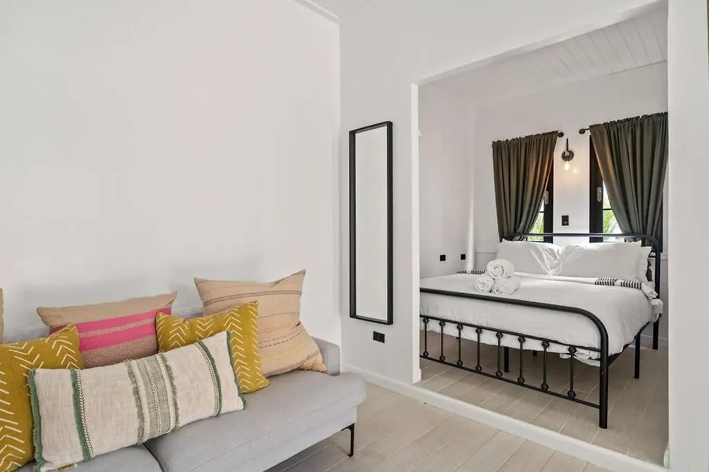 Villa Bohemia - Grand Gated Estate - Estates 1&2 San Juan